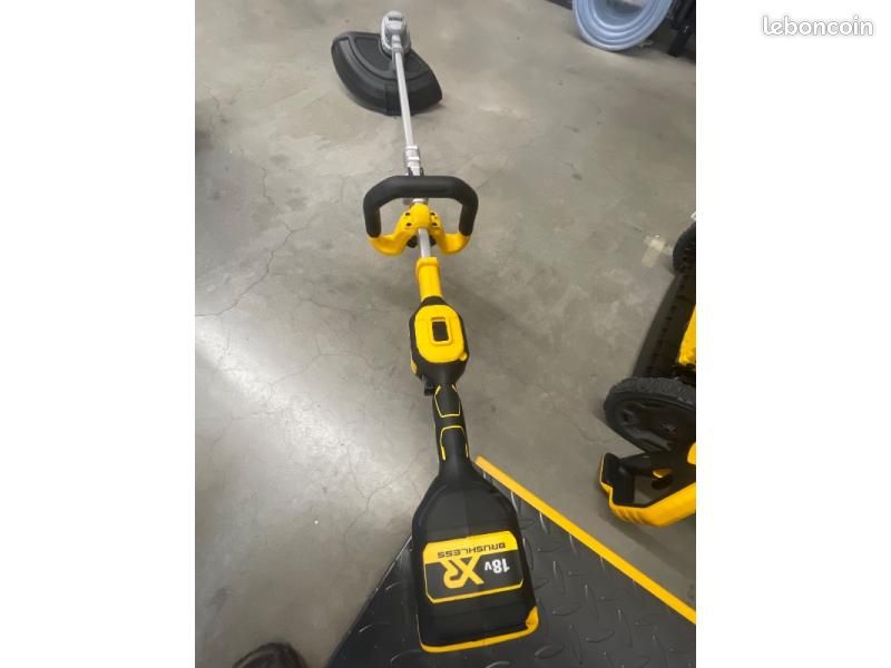 Coupe bordure a batterie dewalt + batterie 5ah + chargeur (image 2)