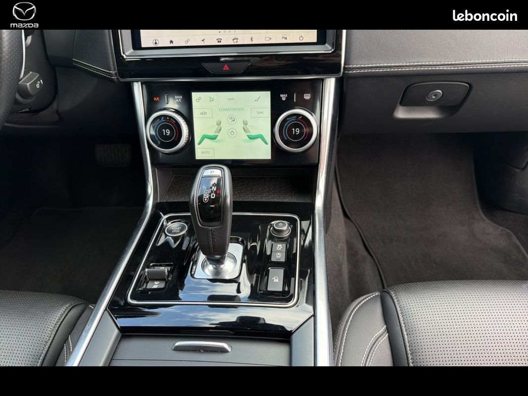 Jaguar XE P250 R-Dynamic SE BVA8 (image 14)