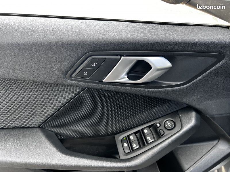 Bmw SERIE 1 (F40) 116I 109CH BUSINESS DESIGN (image 10)