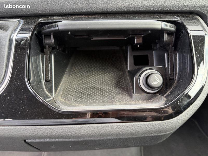 Volkswagen MULTIVAN 2.0 TDI 150CH BLUEMOTION TECHNOLOGY CARAT DSG7 COURT (image 21)
