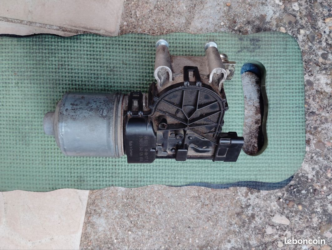 Moteur essuie glace (image 1)