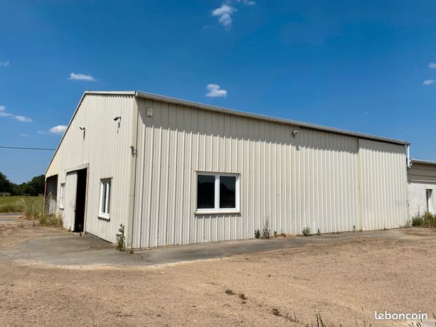 A louer entrepôt hangar 400 m²
