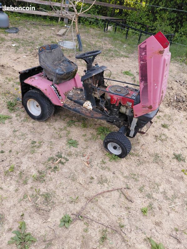 Vend pour pièces tracteur tondeuse (image 1)
