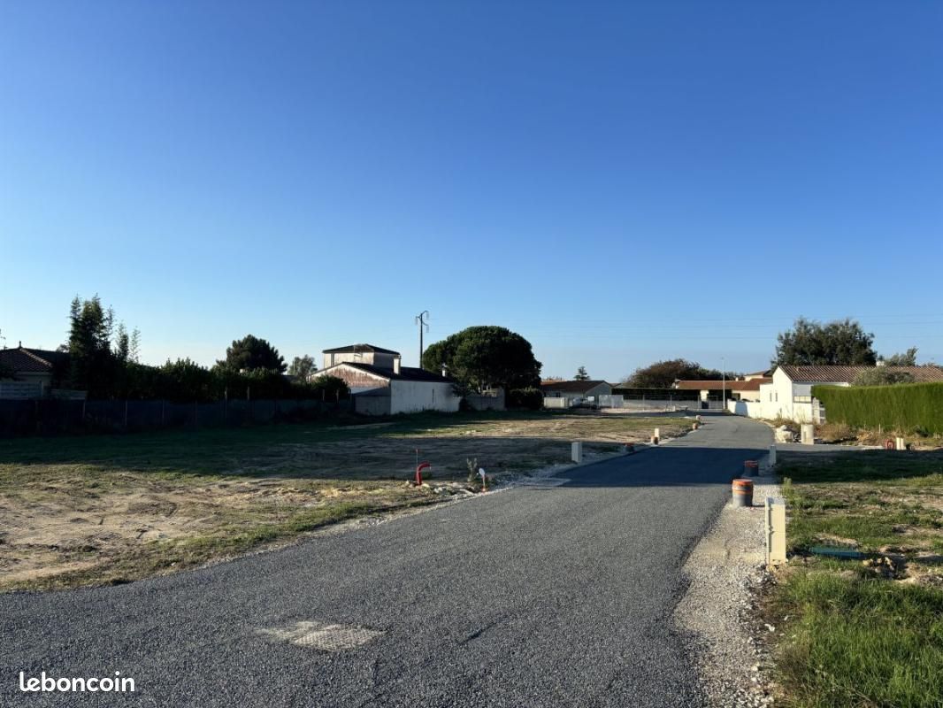 Terrain 400 m² Loire Les Marais · à Loire-les-Marais · 57 000 €