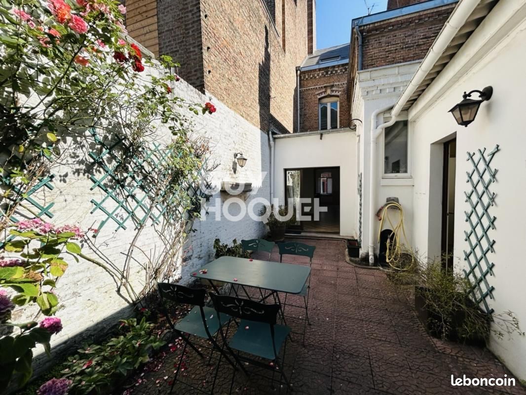 Maison 6 pièces 140 m² · à Amiens · 140 m² · 368 000 €