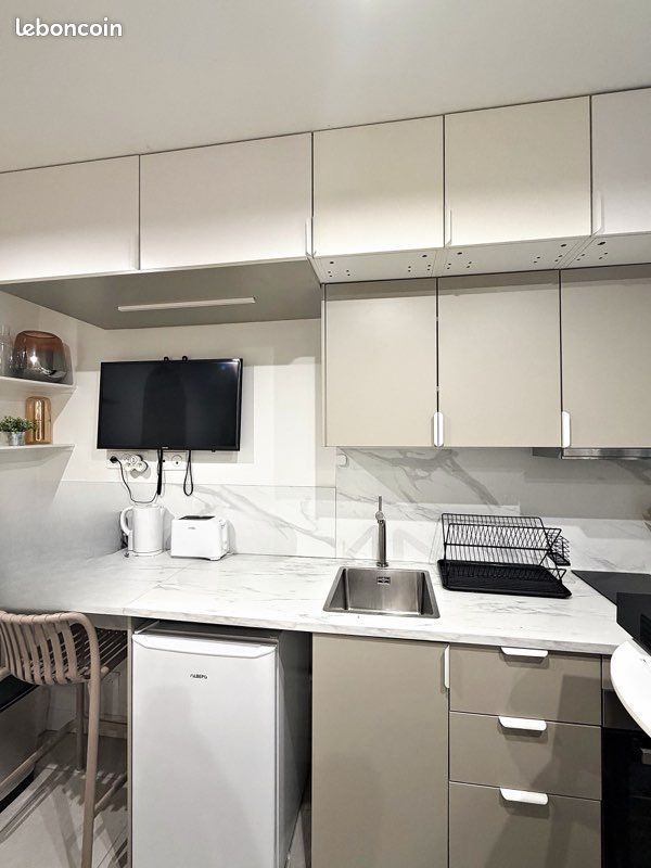 Appartement 1 pièce 13 m² · à Paris · 13 m² · 730 €/mois