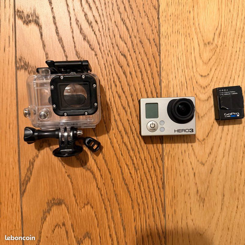 Ensemble GoPro Hero 3 White avec accessoires - Photo, audio & vidéo