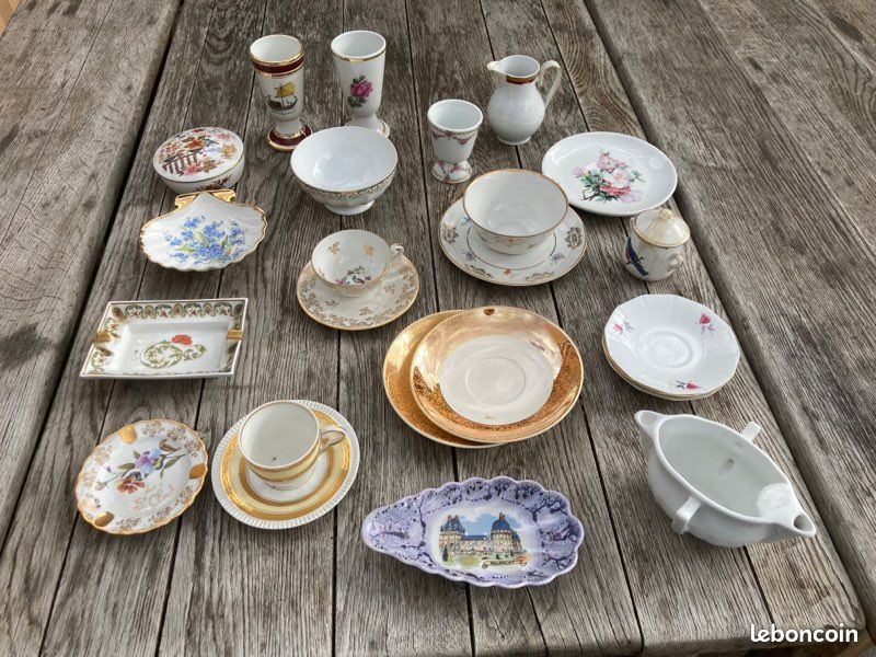 Grand lot de vaisselles et autres en porcelaine (image 1)
