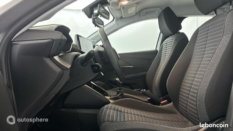 Peugeot 208 1.2 PureTech 100ch S&S Active (image 12)