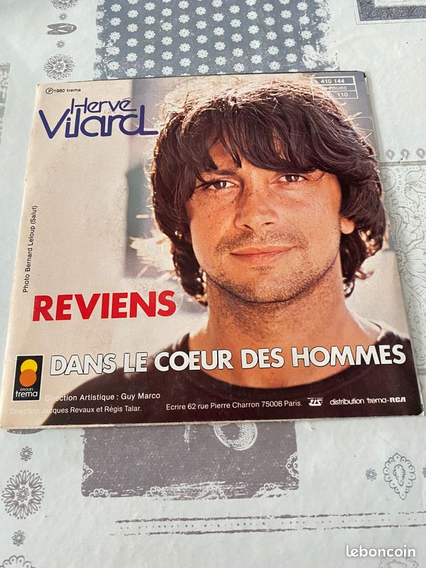 Vinyle 45 T Hervé Vilard Reviens dans le cœur des hommes (image 1)