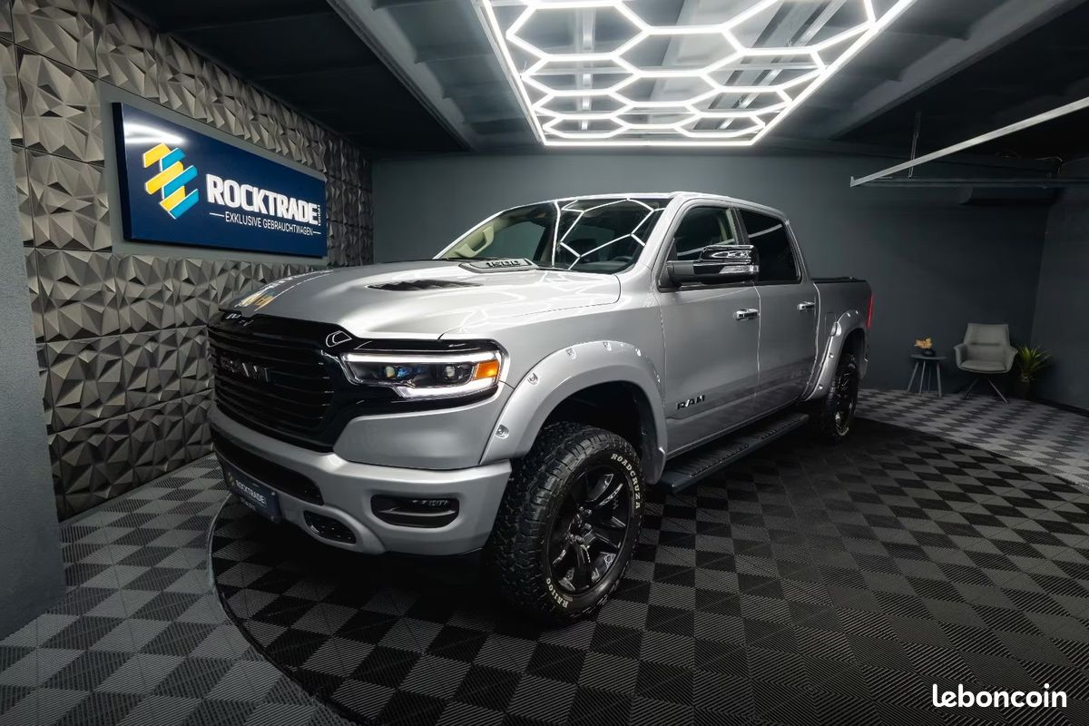 Dodge RAM 1500 Laramie Night Edition 5.7 V8 HEMI GPL 401 ch 4x4 – Offroad – BRC (image 1)