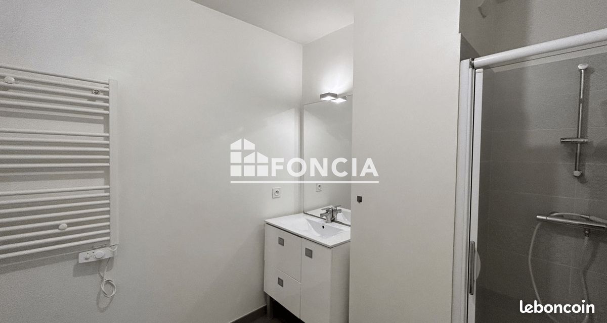 Appartement 3 pièces 65 m² · à Antibes · 65 m² · 1 085 €/mois