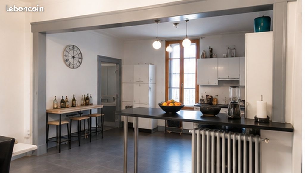 Appartement 5 pièces 140 m² · à Montluçon · 140 m² · 850 €/mois