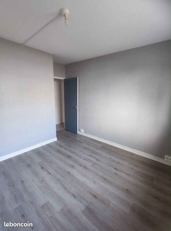 Appartement 4 pièces 77 m² · à Contrexéville · 77 m² · 620 €/mois