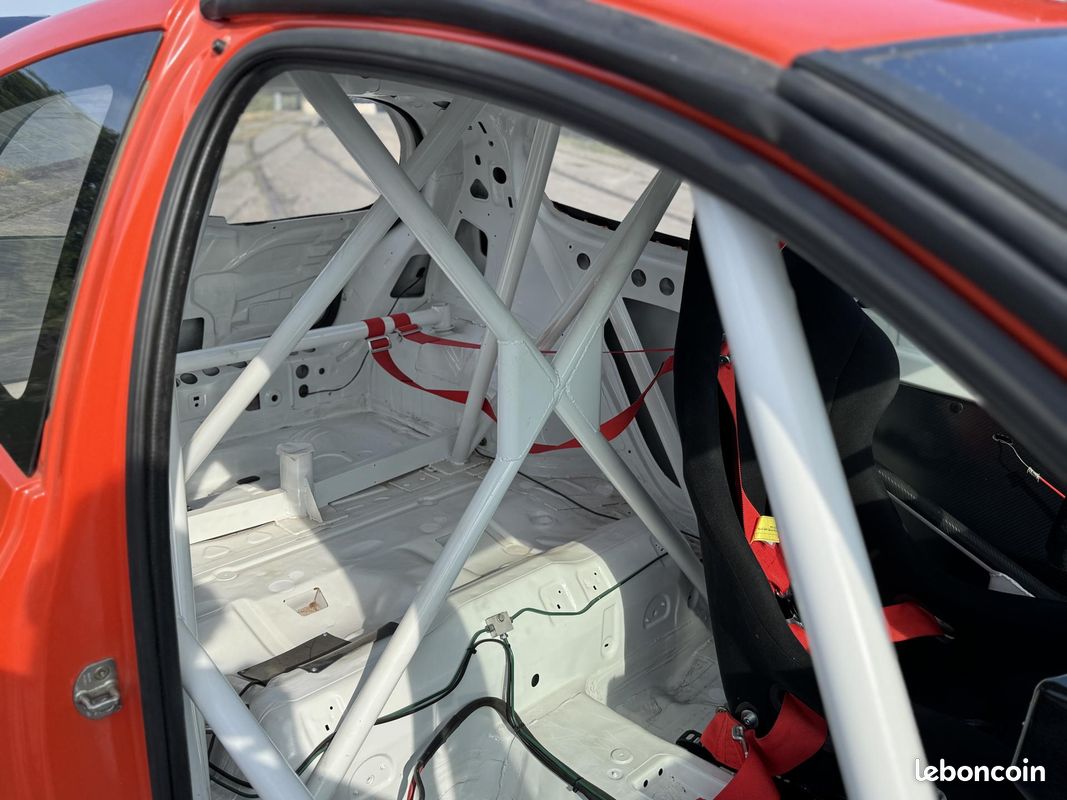 Renault clio renault 3 cup x85 (image 25)