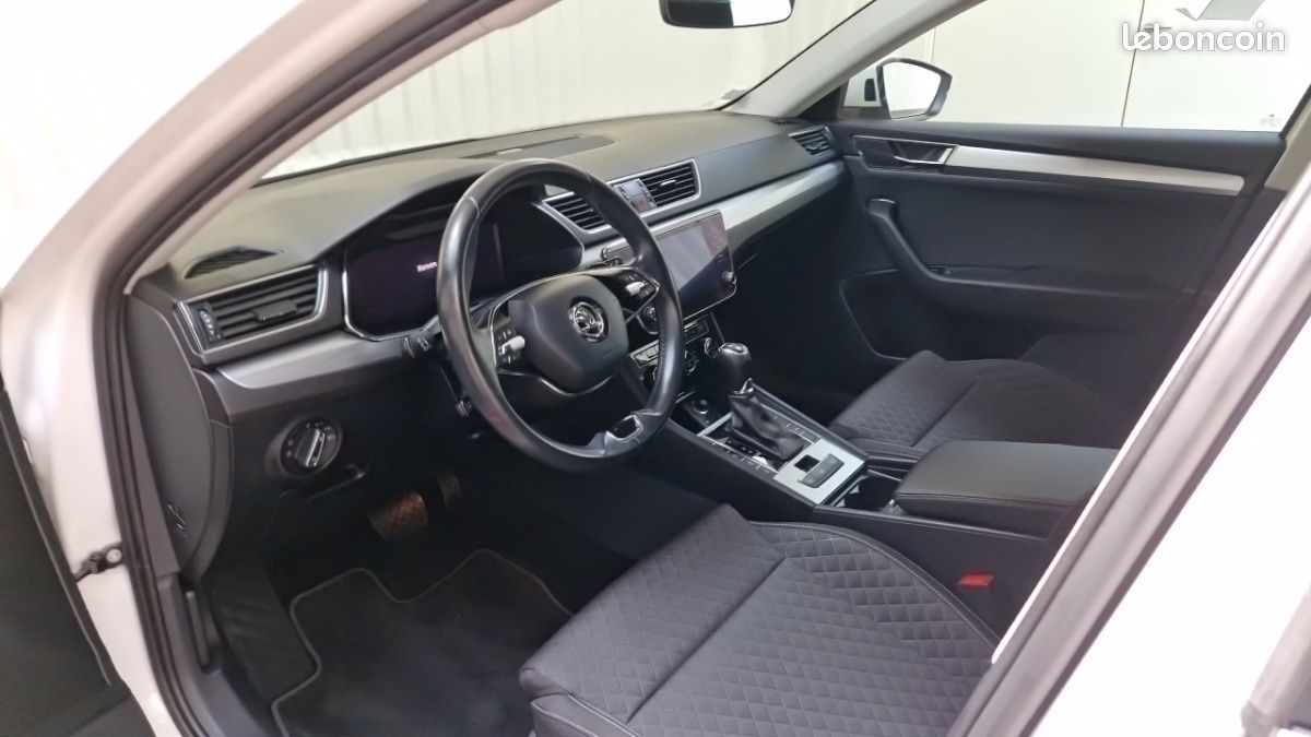 Skoda Superb 1.4 TSI PHEV 218ch DSG6 Business (image 9)