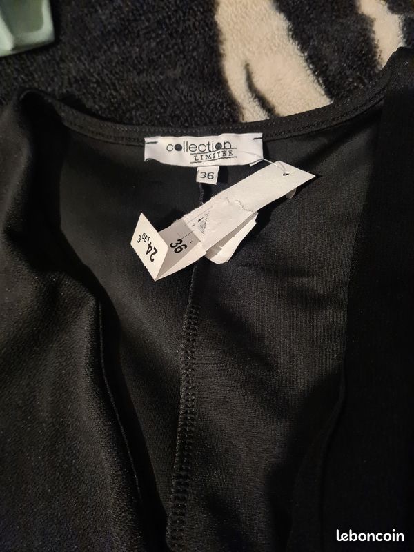 Robe noire avec noeu (image 3)