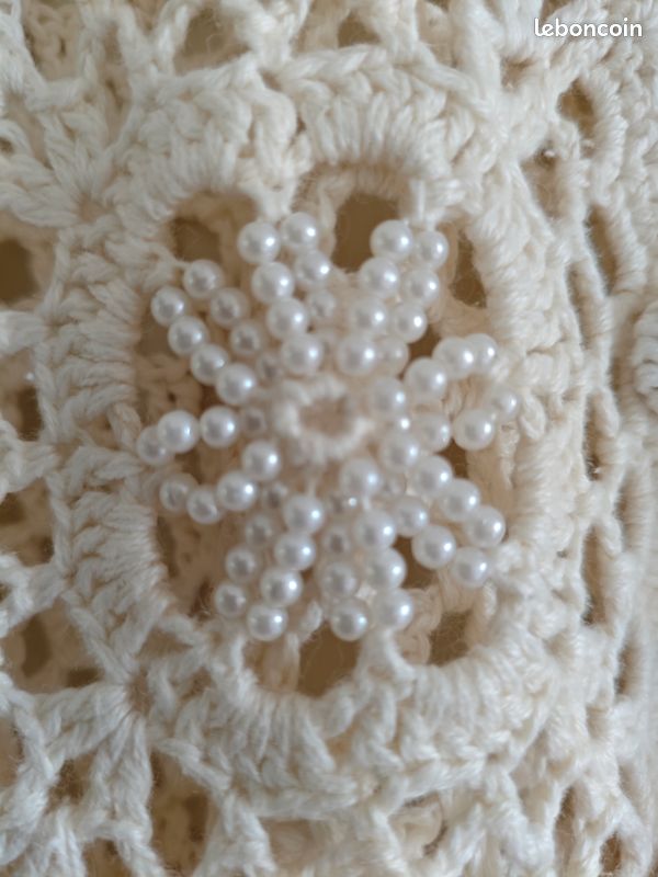Gilet brodé femme (image 3)
