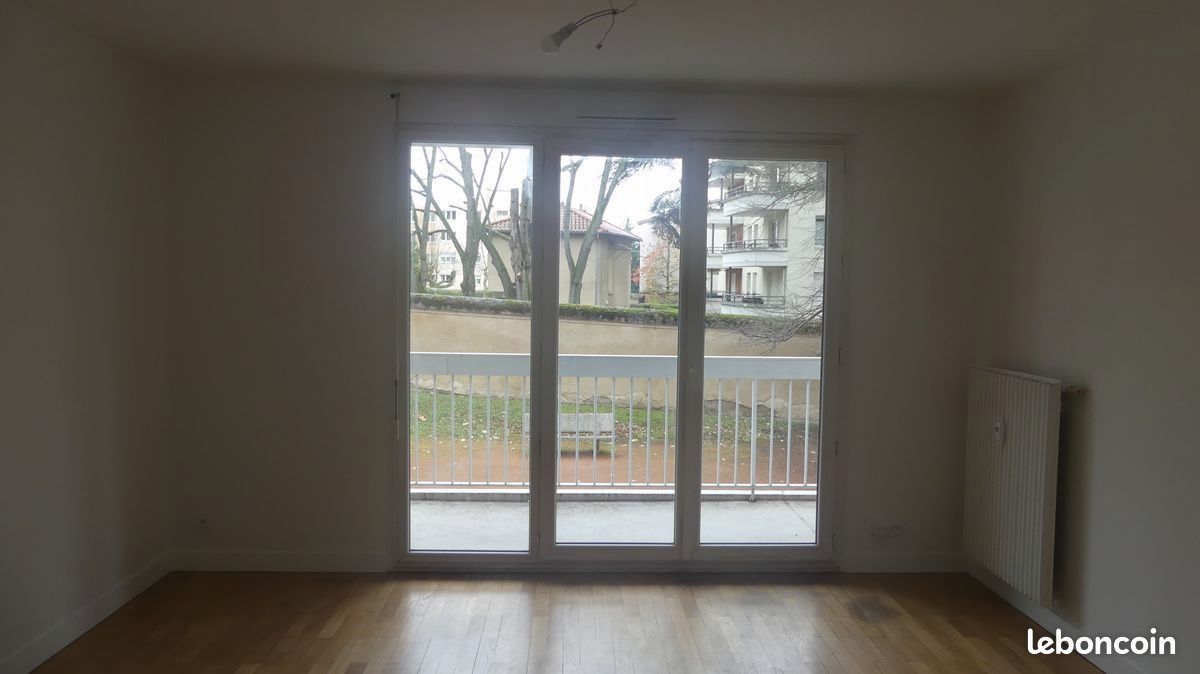 Appartement 3 pièces 67 m² · à Caluire-Et-Cuire · 67 m² · 1 050 €/mois