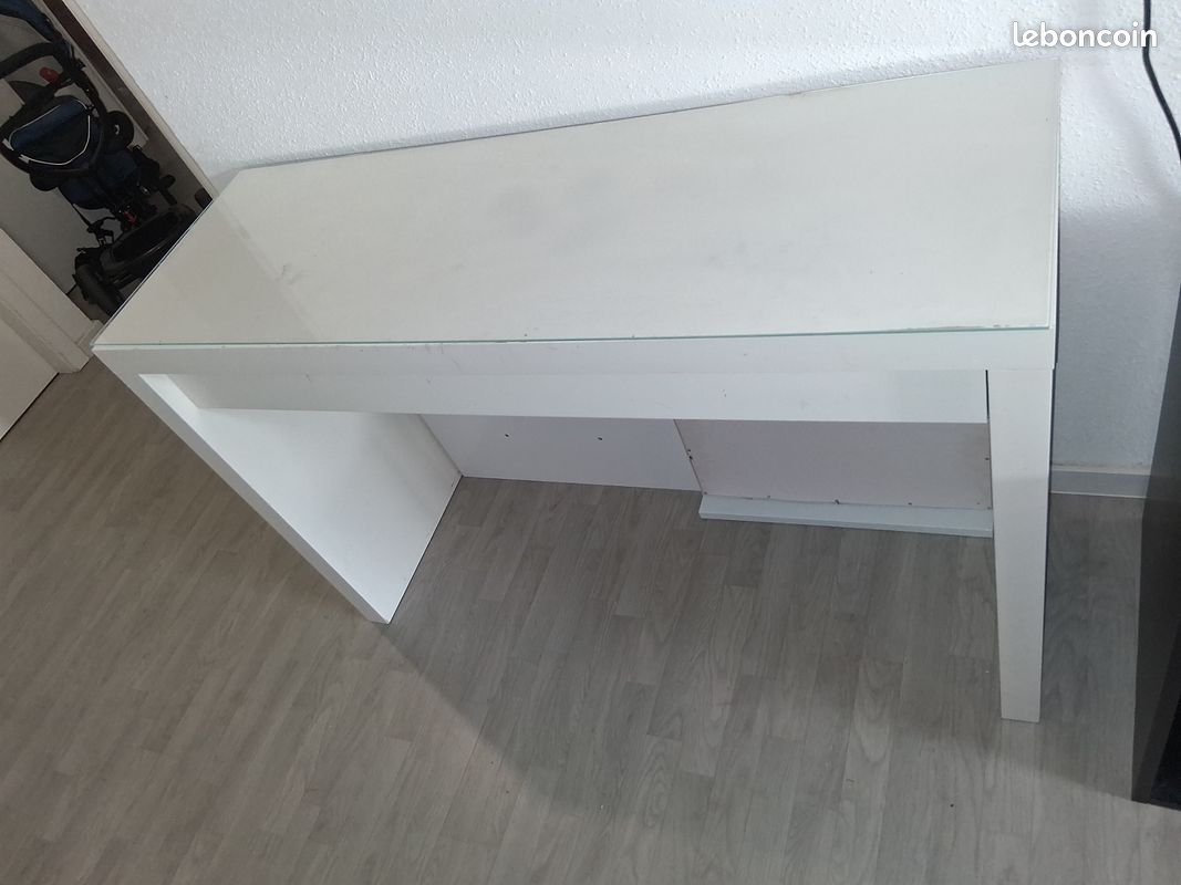 Coiffeuse ikea (image 1)