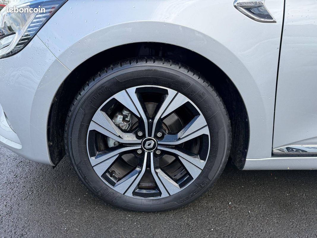 RENAULT Clio E-Tech 140 - 21N Limited (image 9)