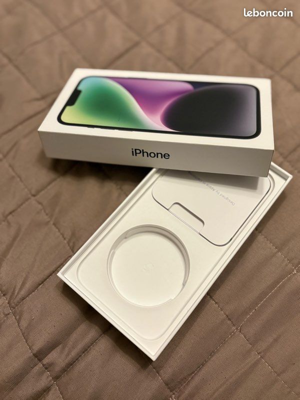 À vendre boîte vide iPhone 14 Plus (image 1)