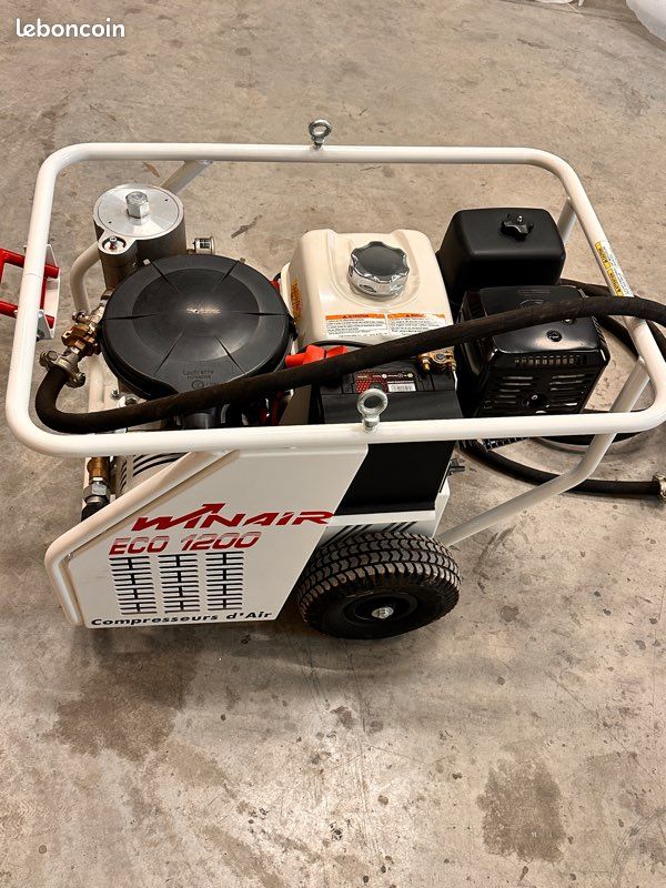 Compresseur à vis 1200 L/minutes (image 1)