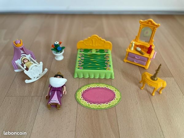 Playmobil 5146 Chambre de la Reine avec berceau (image 1)