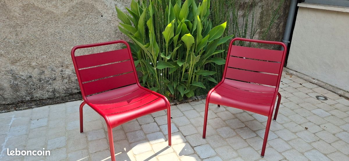Lot de deux chaises lounge Fermob collection Luxembourg (image 1)