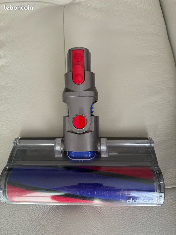 Brosse Dyson v8 (image 1)