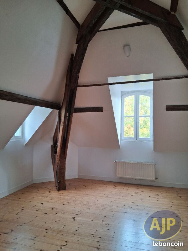 Maison 6 pièces 125 m² · à Saint-Julien-Beychevelle · 125 m² · 223 500 €