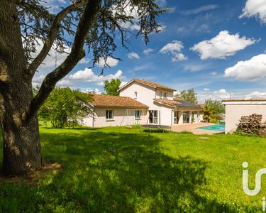 Maison 750 000 € - 199 m²