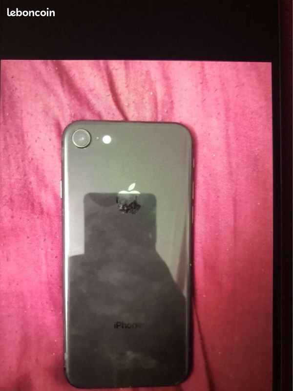 Iphone 8 noir 64go (image 4)