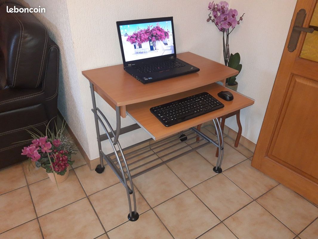 Bureau ordinateur (image 1)