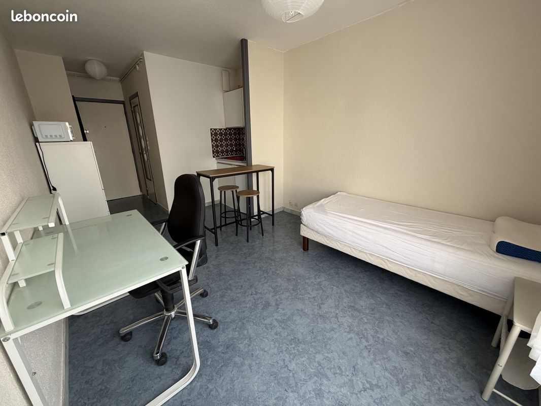Appartement 1 pièce 18 m² · à Clermont-Ferrand · 18,3 m² · 430 €/mois