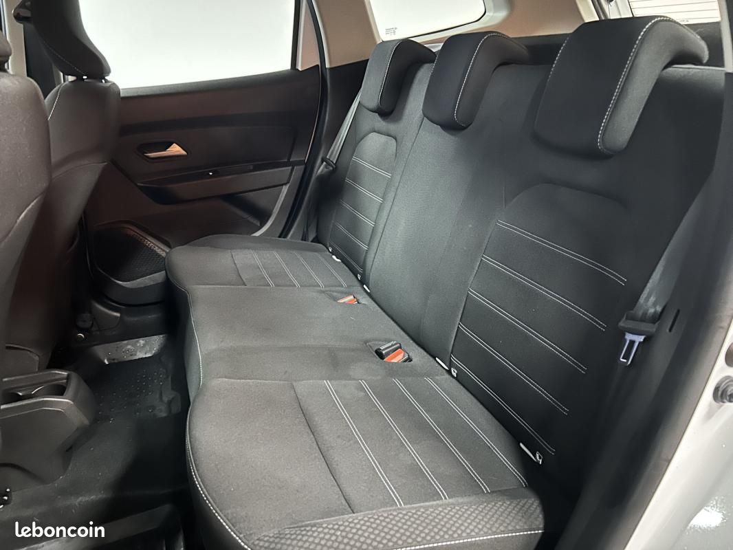 Dacia Duster BluedCi 115 4x4 EXPRESSION *SIEGES CHAUFFANTS + RADAR RECUL (image 14)