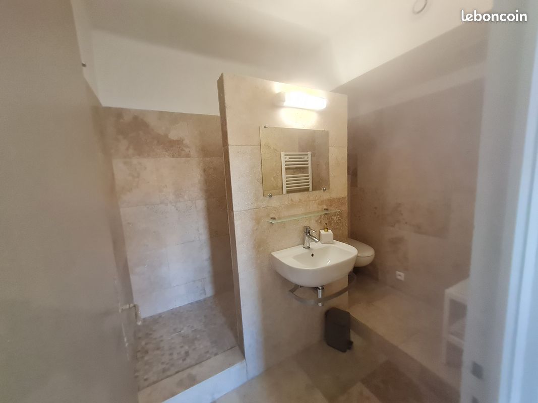 Parking 2 pièces 48 m² · à Saint-Rémy-de-Provence · 47,5 m² · 890 €/mois