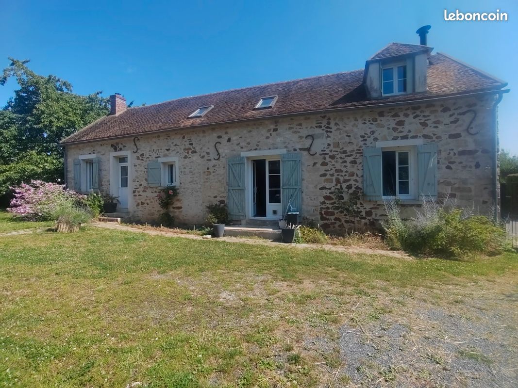 Maison 5 pièces 135 m² · à La Brosse-Montceaux · 135 m² · 267 000 €