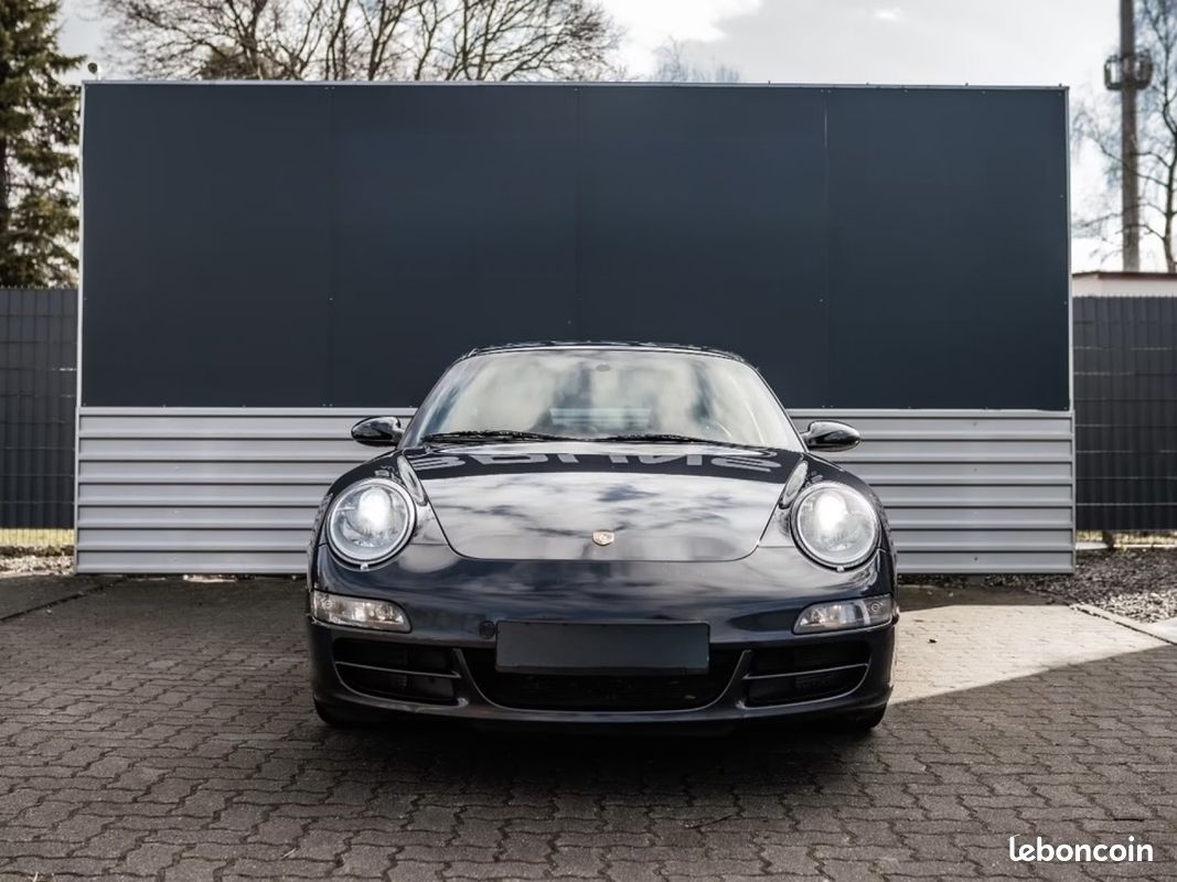 Porsche 911 Carrera 4S 3.8 i 355 ch Tiptronic Gris Atlas + Cuir Bleu métropole + Sport Chrono + Pack Carbon (image 2)