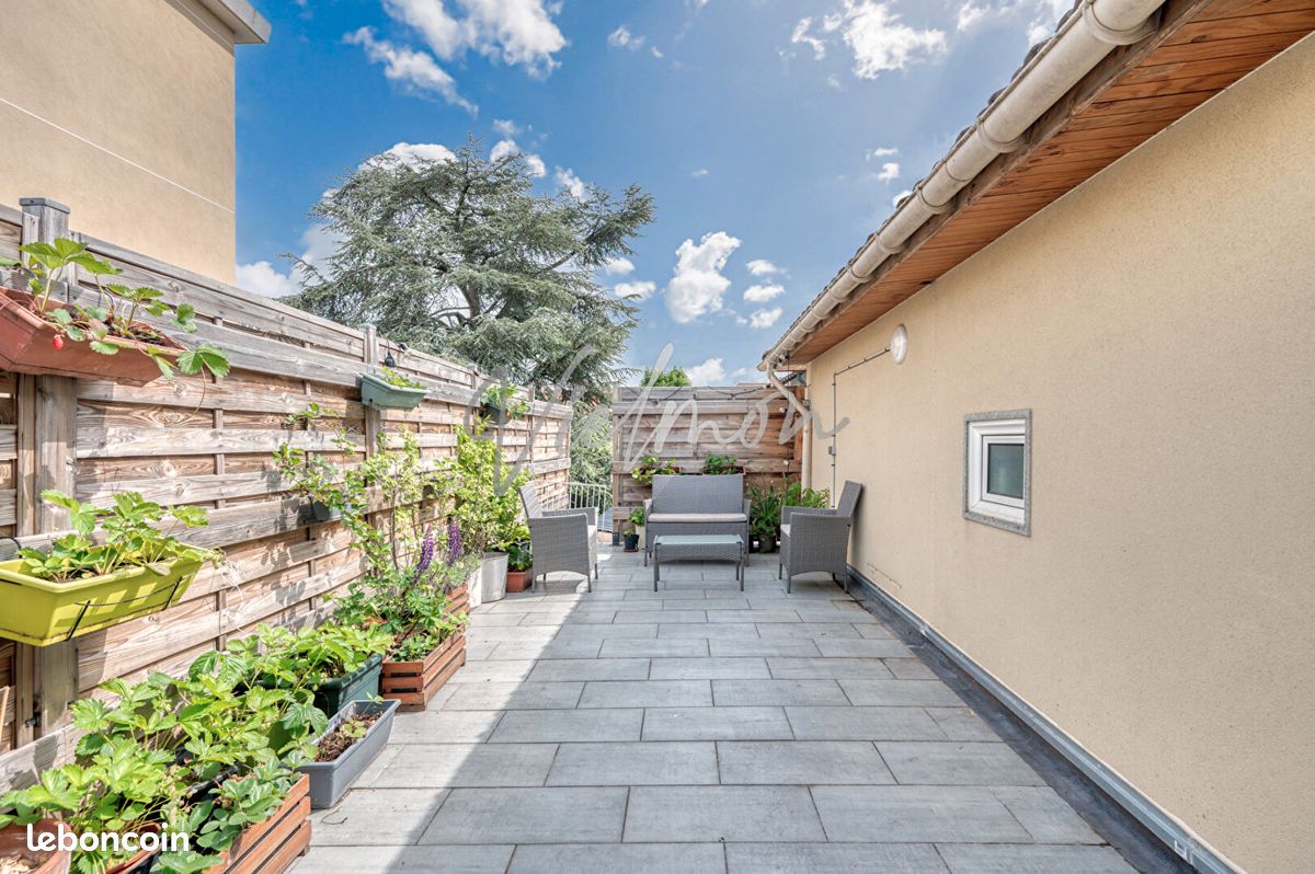 Appartement 8 pièces 179 m² · à Montesson · 179 m² · 499 000 €