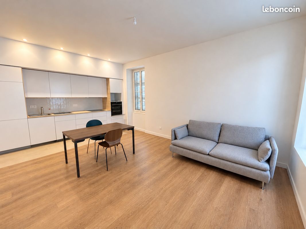 Appartement 2 pièces 51 m² · à Marseille · 51 m² · 1 100 €/mois