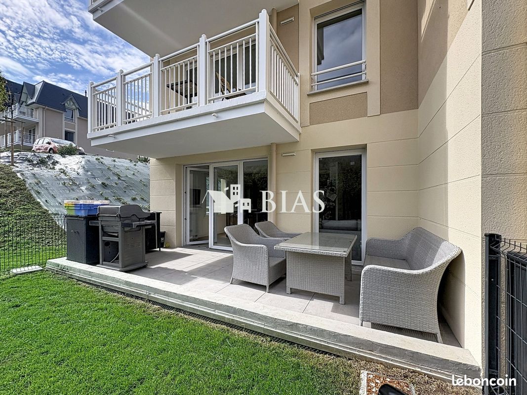 Appartement 3 pièces 64 m² · à Pont-l'Évêque · 64 m² · 327 000 €