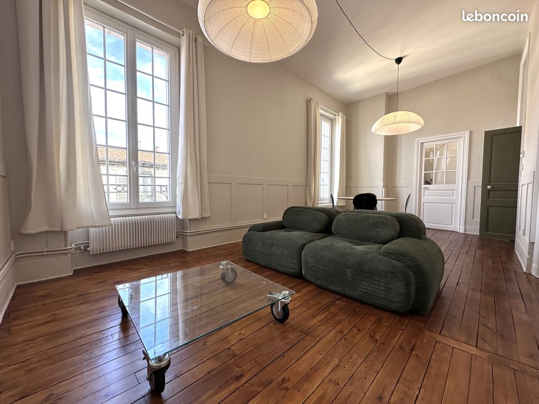 Appartement 2 pièces 57 m² · à Clermont-Ferrand · 57 m² · 820 €/mois
