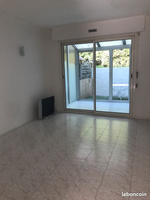 Appartement 1 pièce 27 m² · à Antibes · 27 m² · 765 €/mois