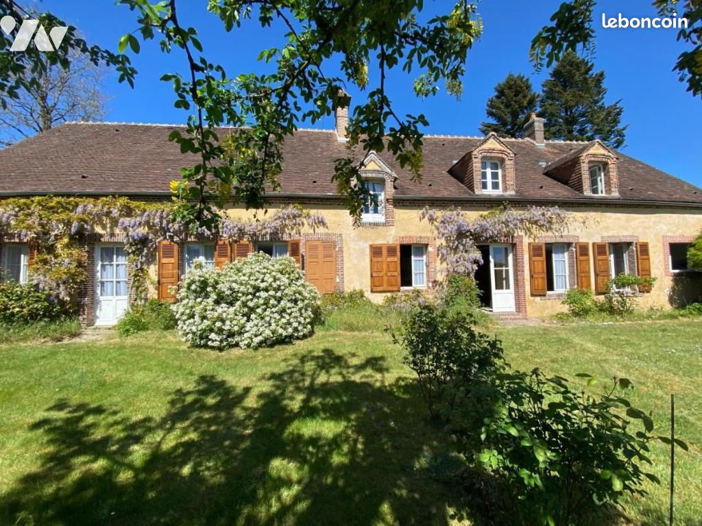 Maison 10 pièces 237 m² · à Tourouvre au Perche · 237 m² · 295 260 €