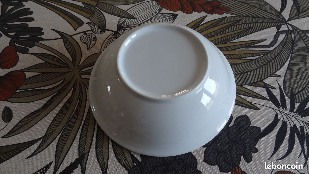 Saladier blanc avec fleurs bleues (image 2)