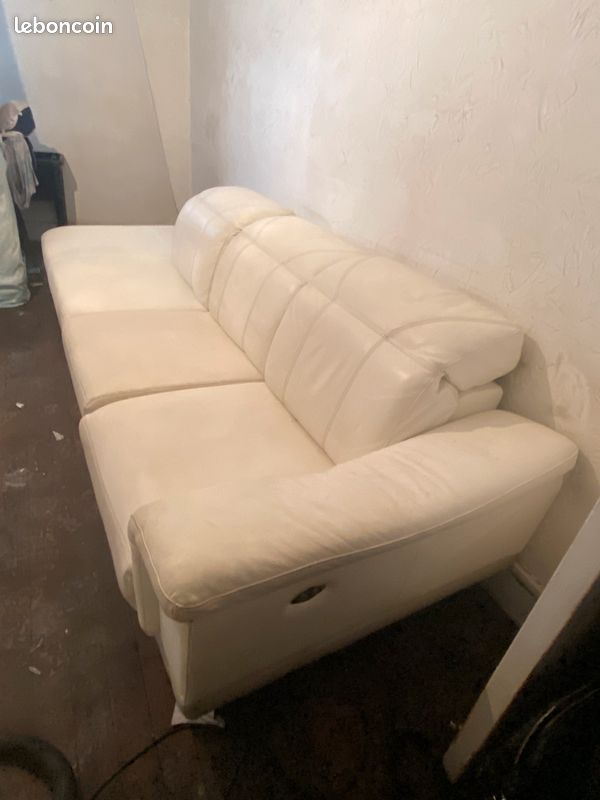 Vend canapé en cuire avec une partie électrique (image 2)