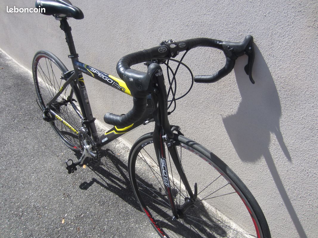 SPEGO 130 Compétition GO SPORT taille M fourche carbone quasi NEUF