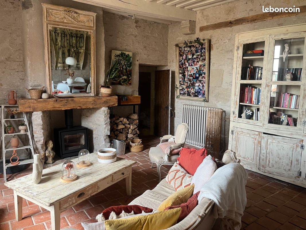 Maison 8 pièces 240 m² · à Aigueperse · 240 m² · 287 500 €