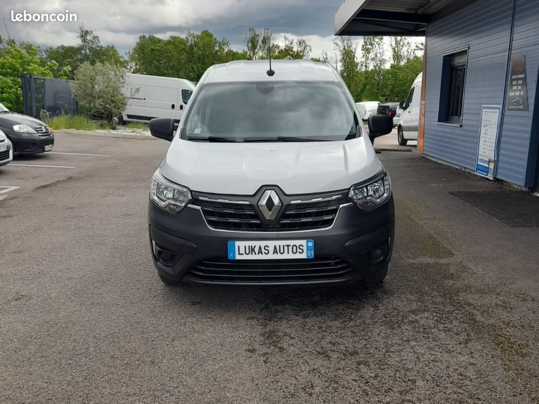 Renault express van tce 100 confort prix 6500 euros ht (image 2)